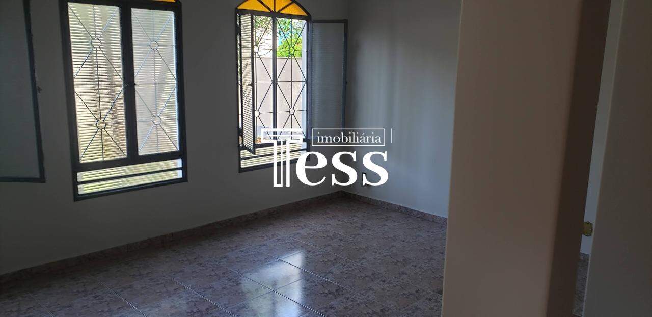 Casa com 4 quartos para aluguel, 340m² — foto 16 de 30