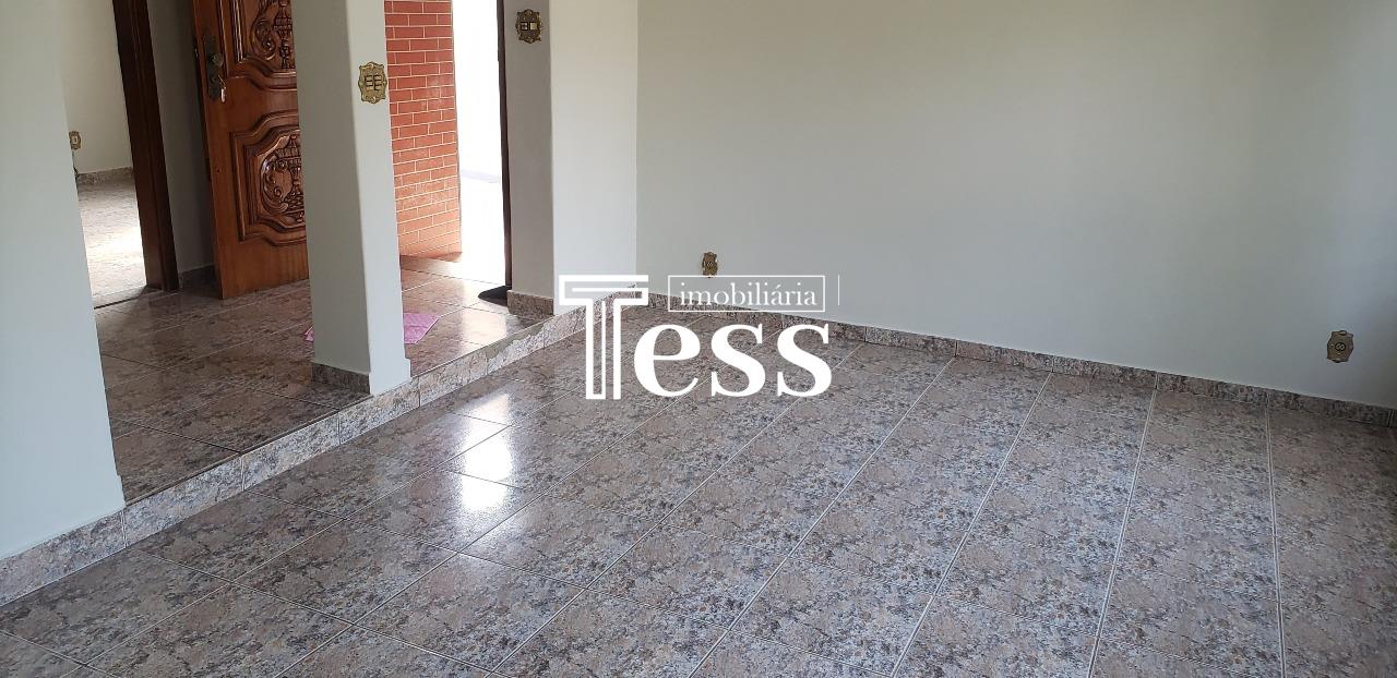 Casa com 4 quartos para aluguel, 340m² — foto 13 de 30