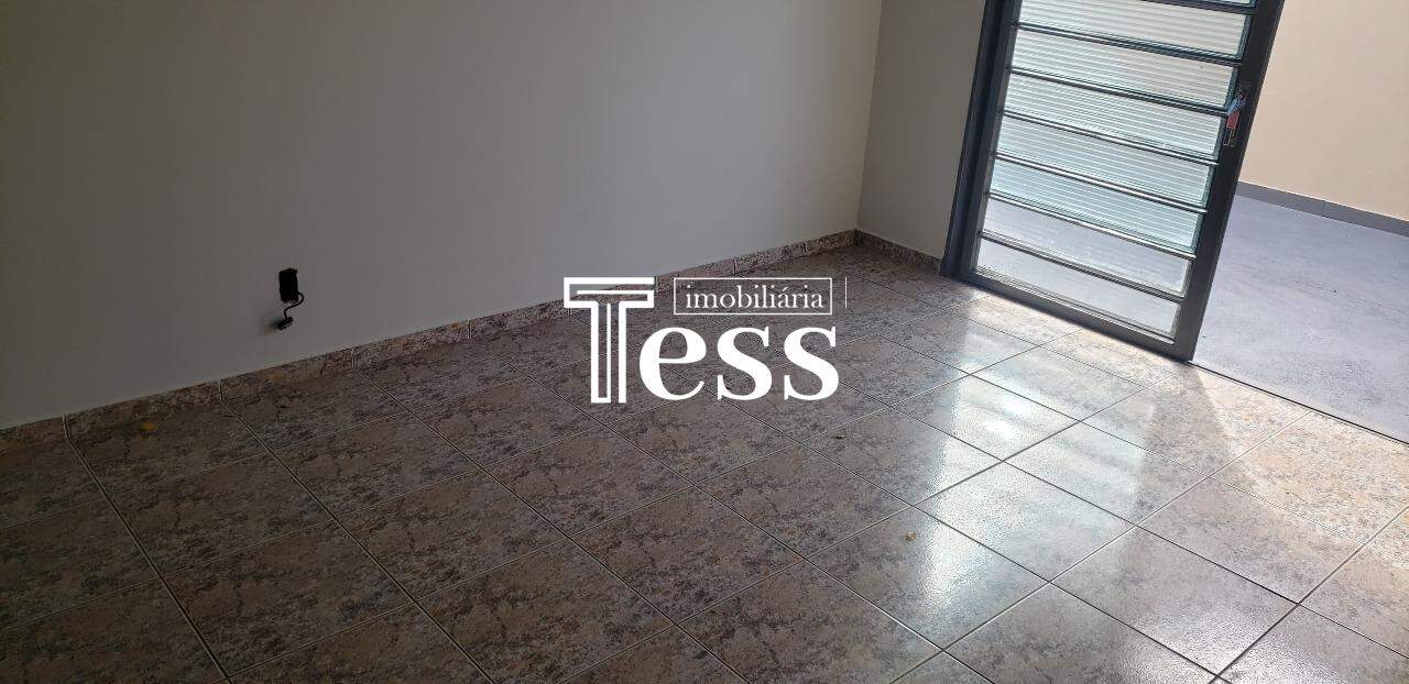 Casa com 4 quartos para aluguel, 340m² — foto 28 de 30