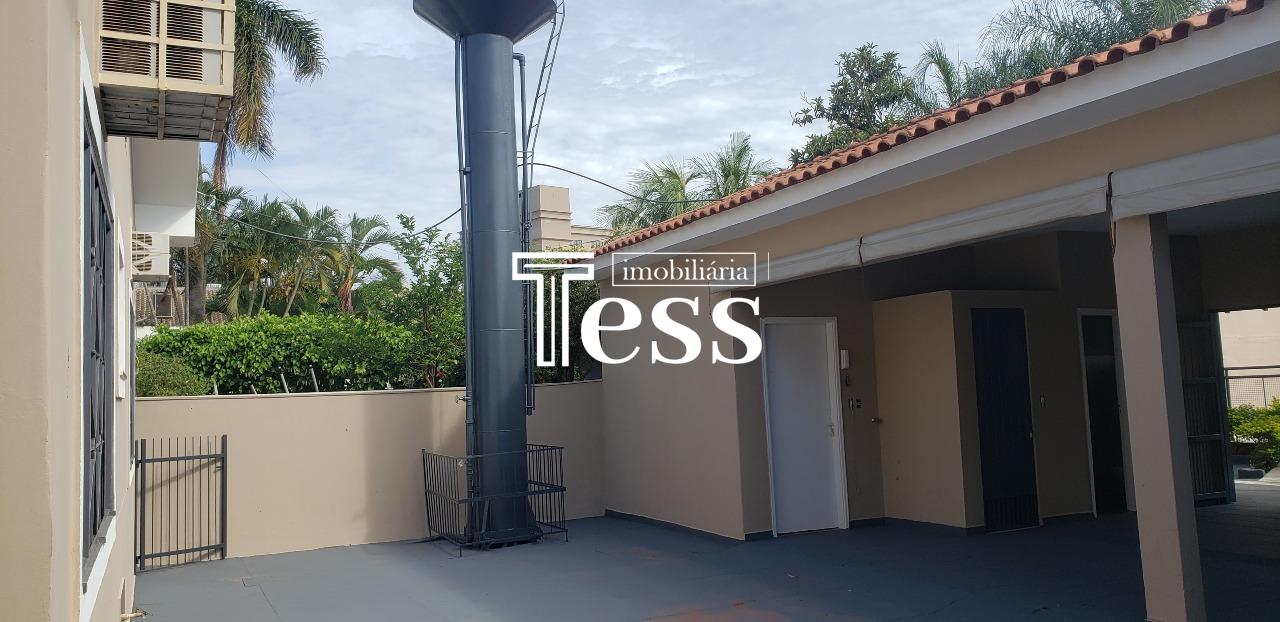Casa com 4 quartos para aluguel, 340m² — foto 11 de 30