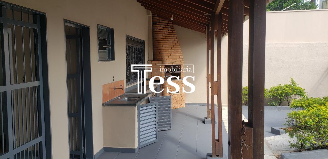 Casa com 4 quartos para aluguel, 340m² — foto 6 de 30