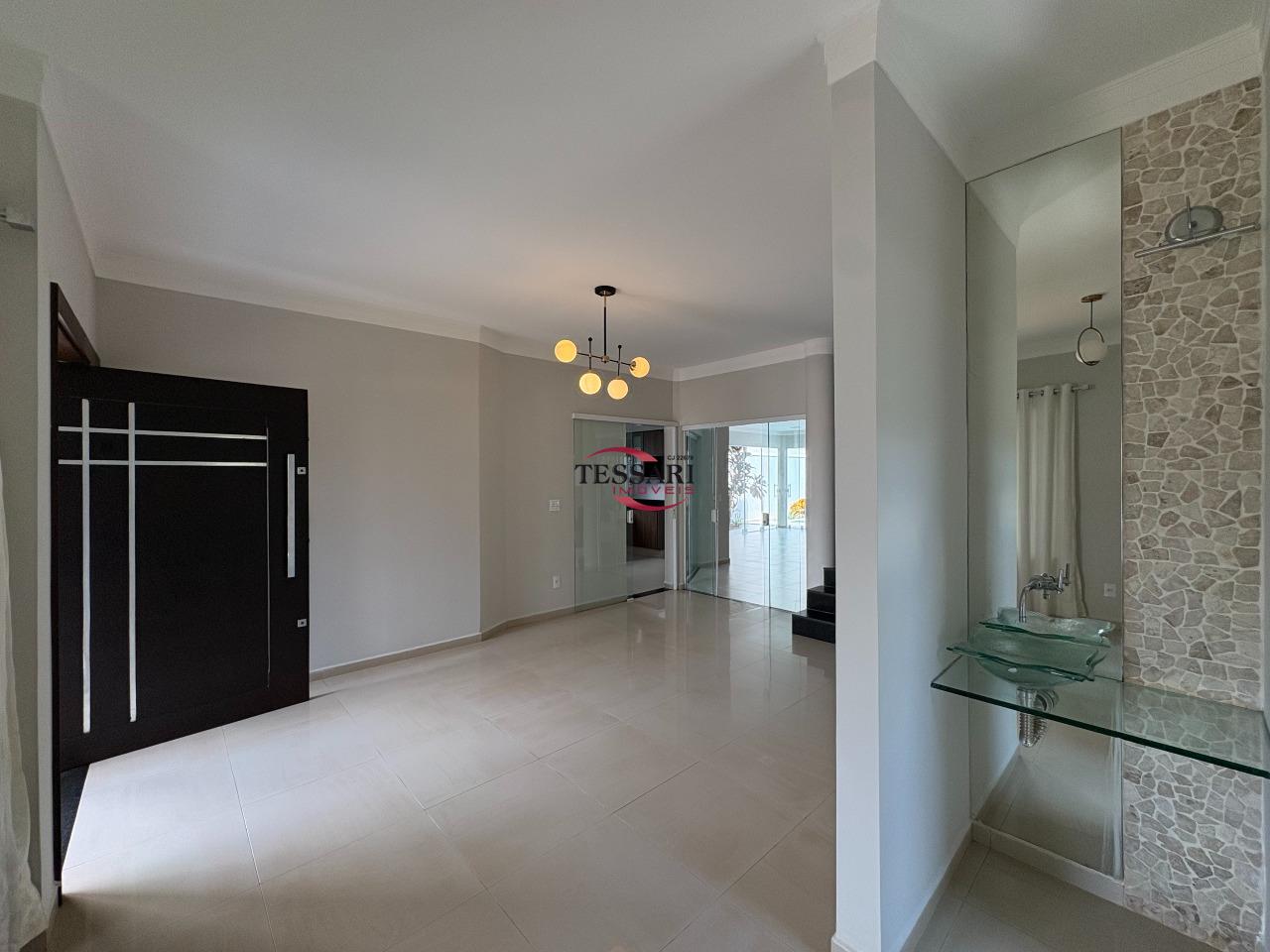 Casa de Condomínio com 3 quartos para aluguel, 284m² — foto 3 de 28