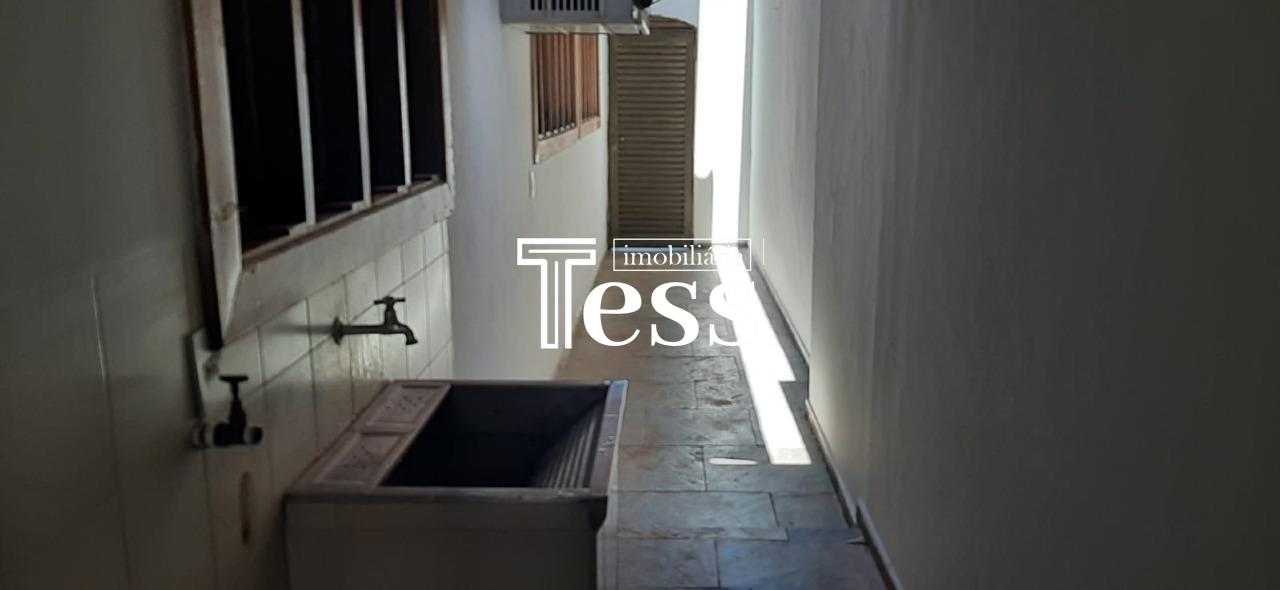 Casa com 3 quartos para aluguel, 350m² — foto 19 de 25
