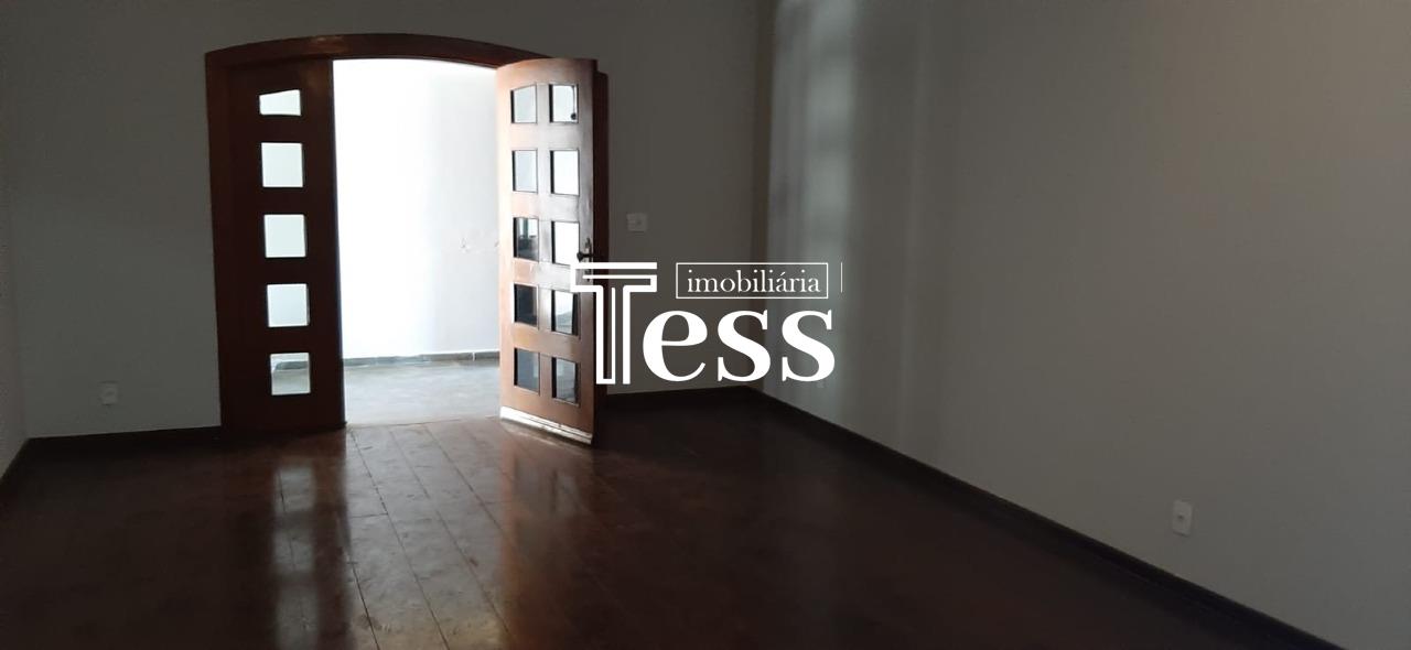 Casa com 3 quartos para aluguel, 350m² — foto 9 de 25