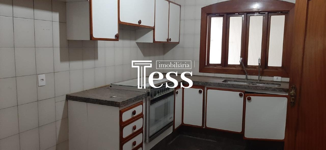 Casa com 3 quartos para aluguel, 350m² — foto 6 de 25
