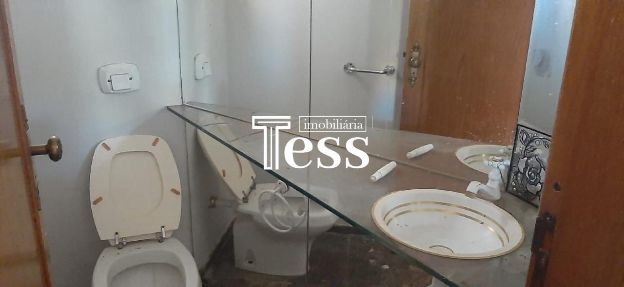 Casa com 3 quartos para aluguel, 350m² — foto 8 de 25