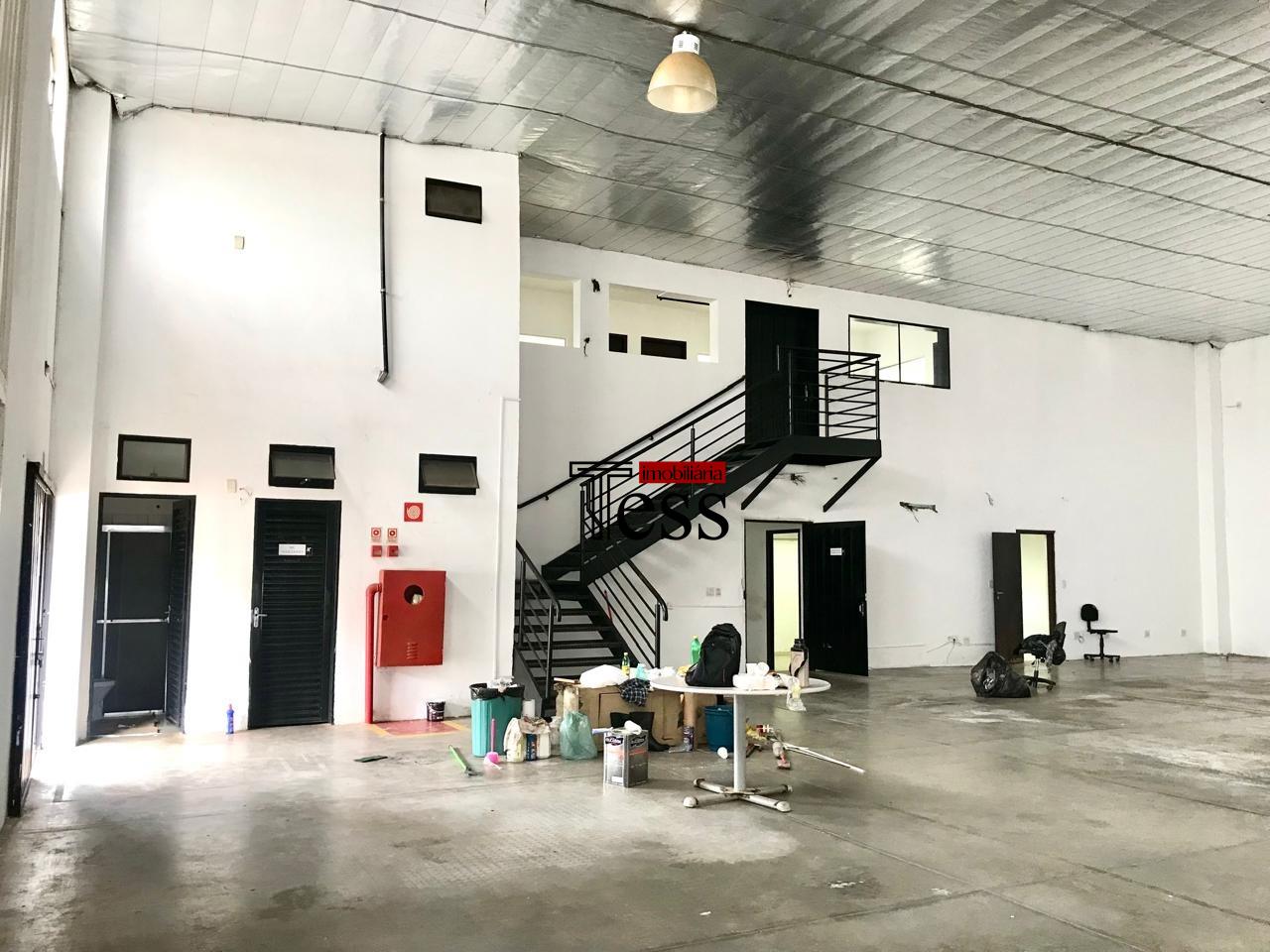 Loja / Salão / Ponto Comercial para aluguel, 1240m² — foto 3 de 25