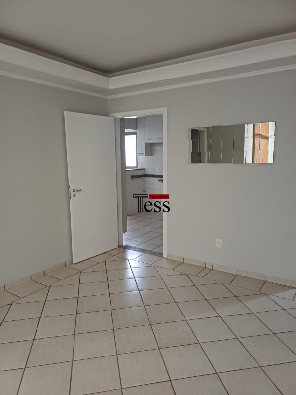 Apartamento com 3 quartos para aluguel, 115m² — foto 4 de 25