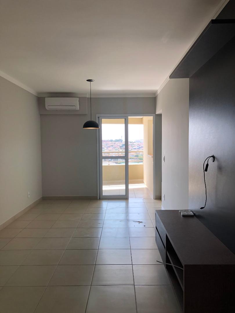 Apartamento com 2 quartos para aluguel, 70m² — foto 1 de 18