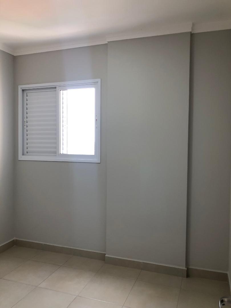 Apartamento com 2 quartos para aluguel, 70m² — foto 8 de 18