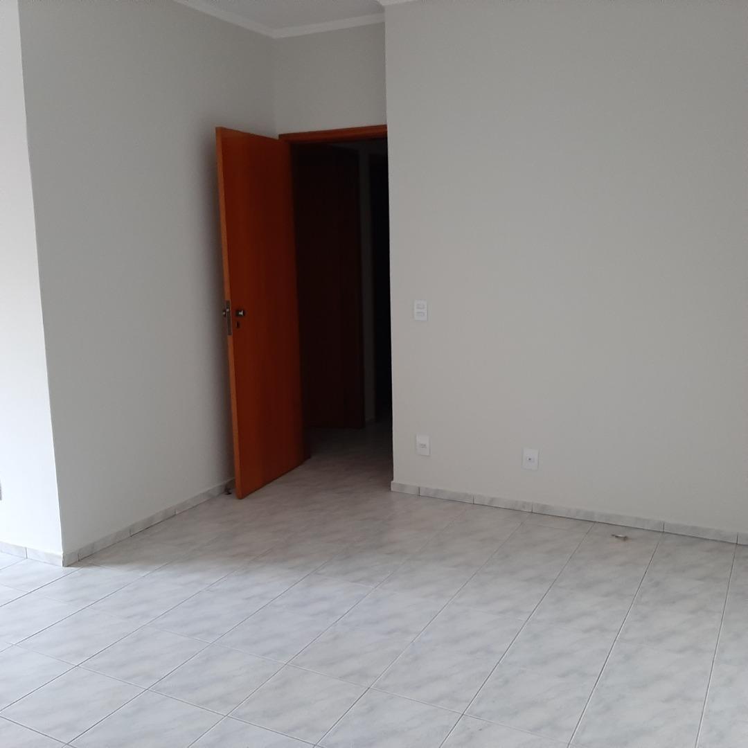 Apartamento com 3 quartos para aluguel, 98m² — foto 3 de 14