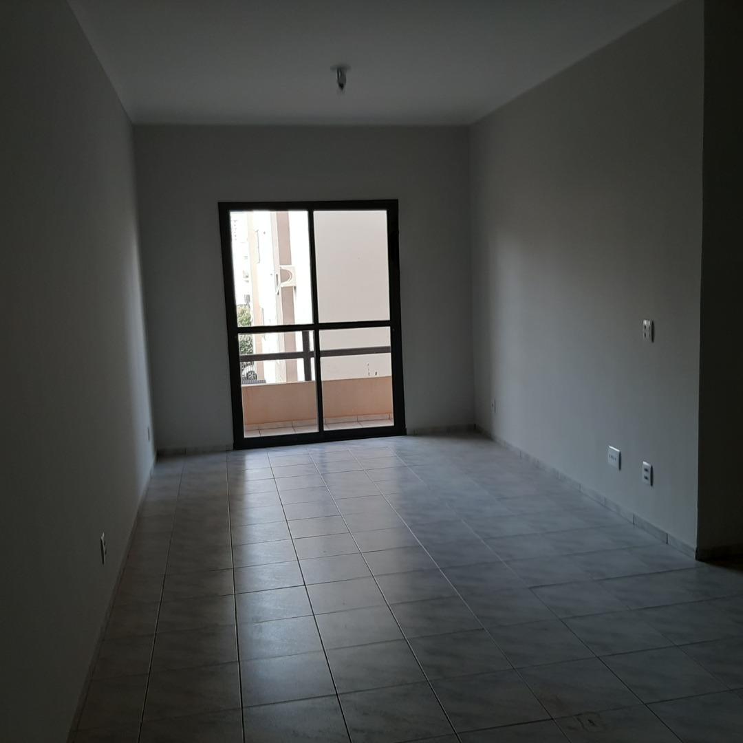 Apartamento com 3 quartos para aluguel, 98m² — foto 2 de 14