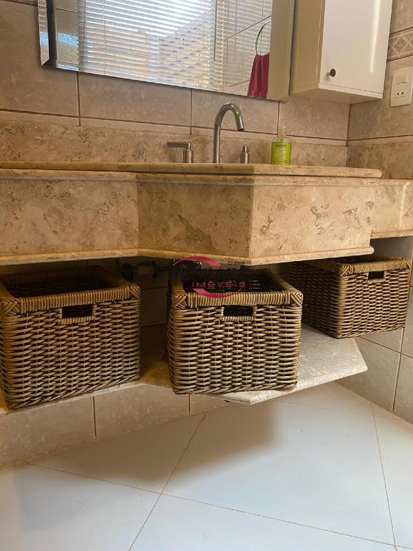 Casa de Condomínio com 3 quartos para aluguel, 250m² — foto 8 de 12