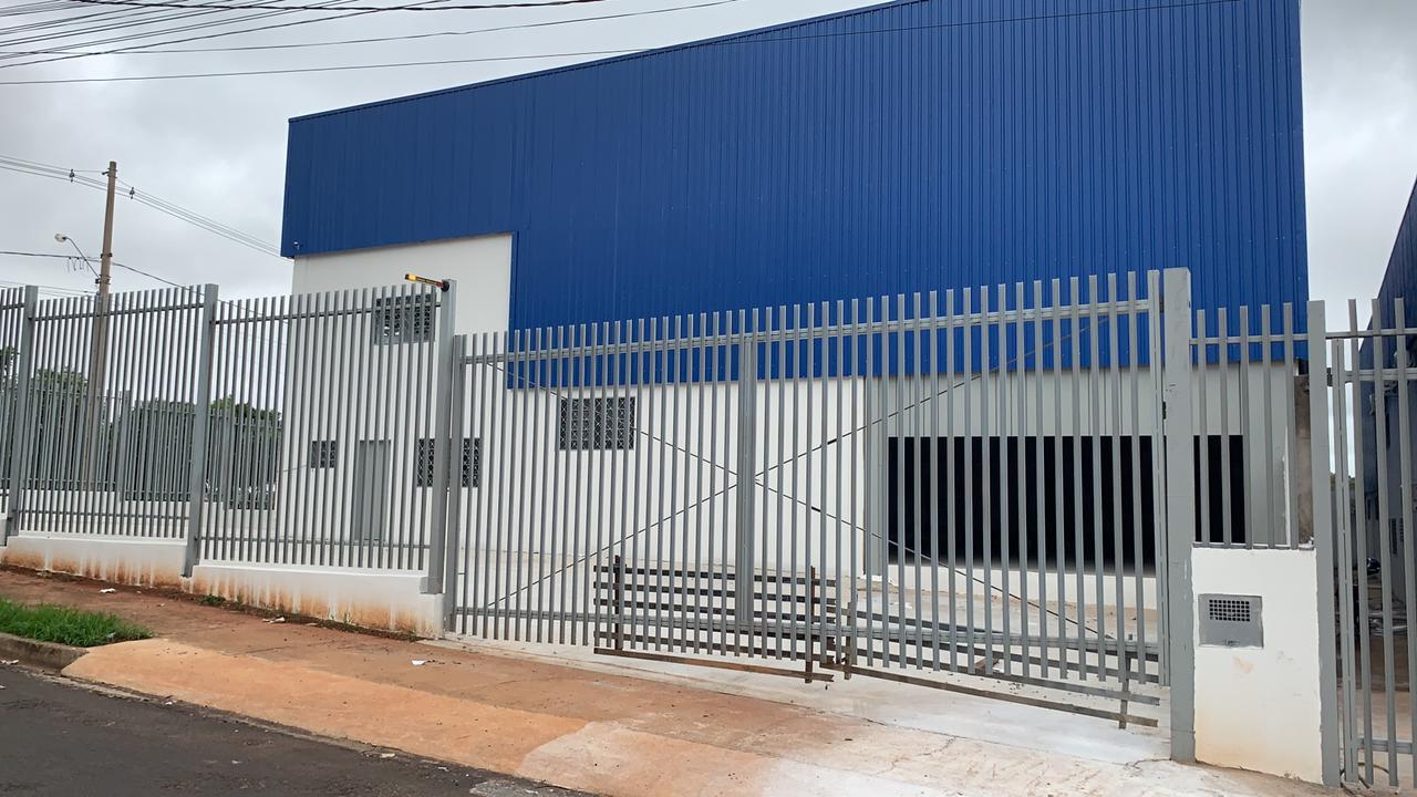 Loja / Salão / Ponto Comercial para aluguel, 720m² — foto 2 de 11