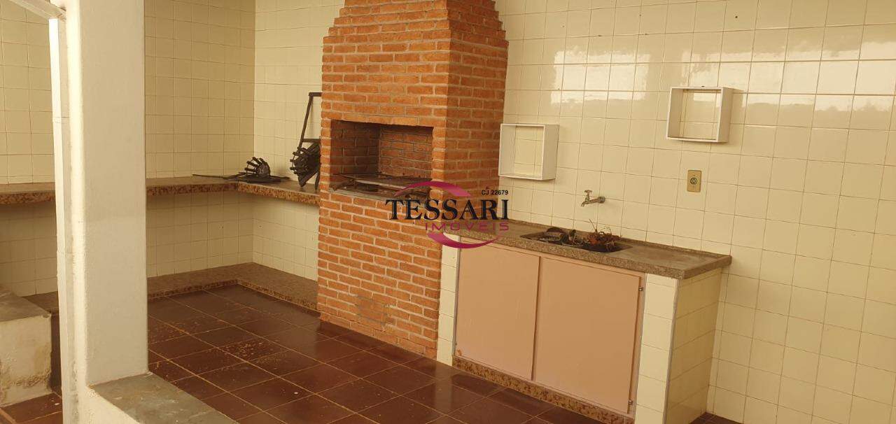 Imóvel Comercial com 4 quartos para aluguel, 280m² — foto 18 de 21
