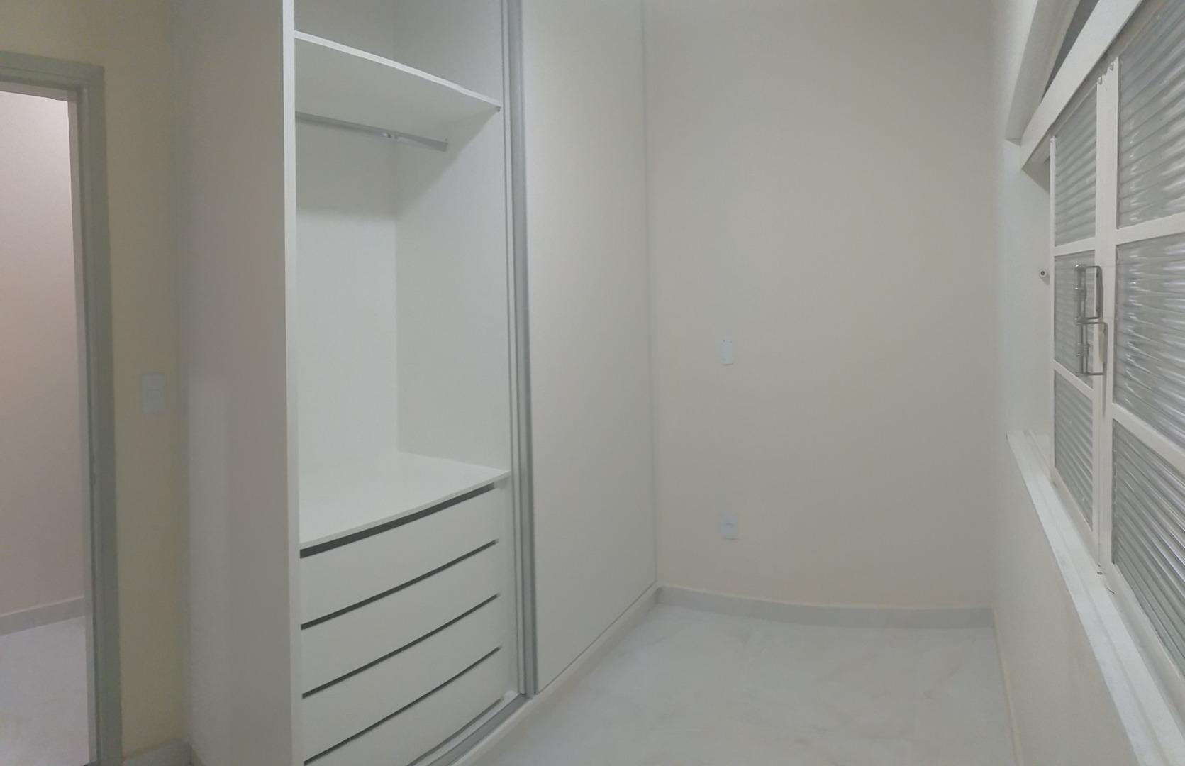 Casa com 3 quartos para aluguel, 156m² — foto 9 de 17