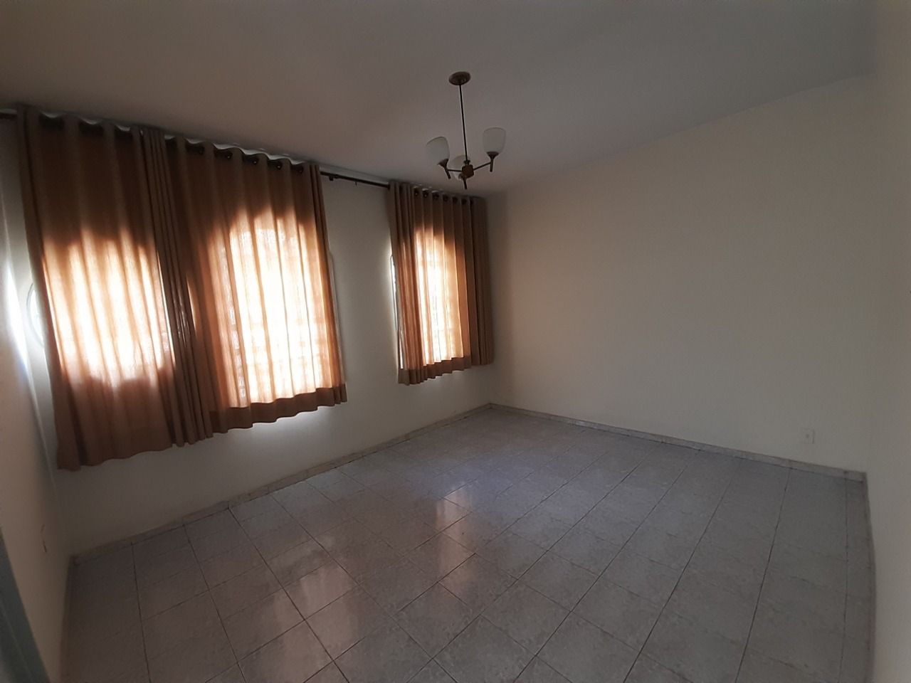 Casa com 3 quartos para aluguel, 154m² — foto 4 de 19