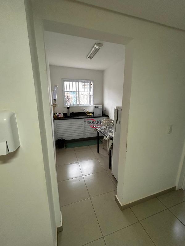 Loja / Salão / Ponto Comercial para aluguel, 800m² — foto 15 de 27