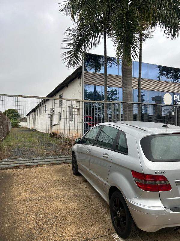 Loja / Salão / Ponto Comercial para aluguel, 800m² — foto 25 de 27