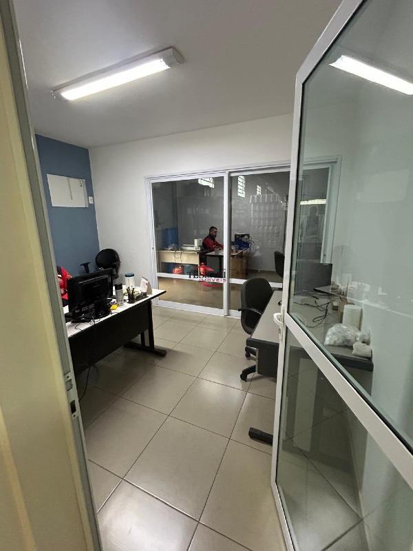 Loja / Salão / Ponto Comercial para aluguel, 800m² — foto 11 de 27