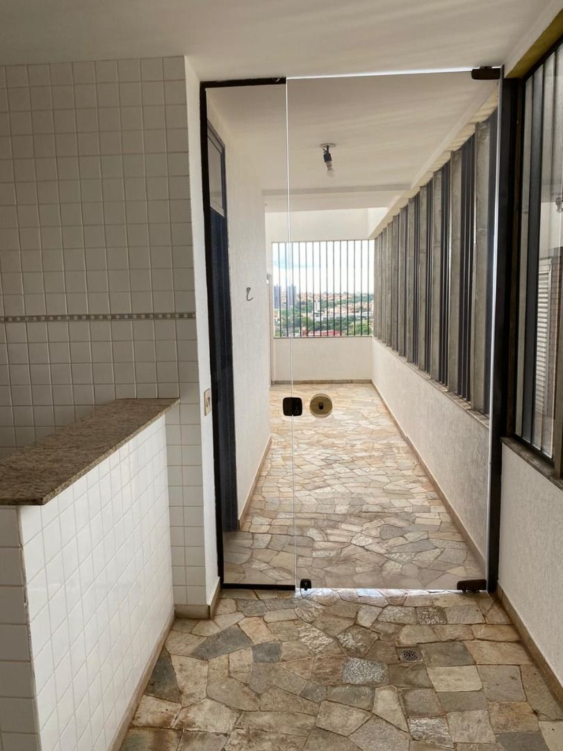 Apartamento com 4 quartos para aluguel, 290m² — foto 16 de 30