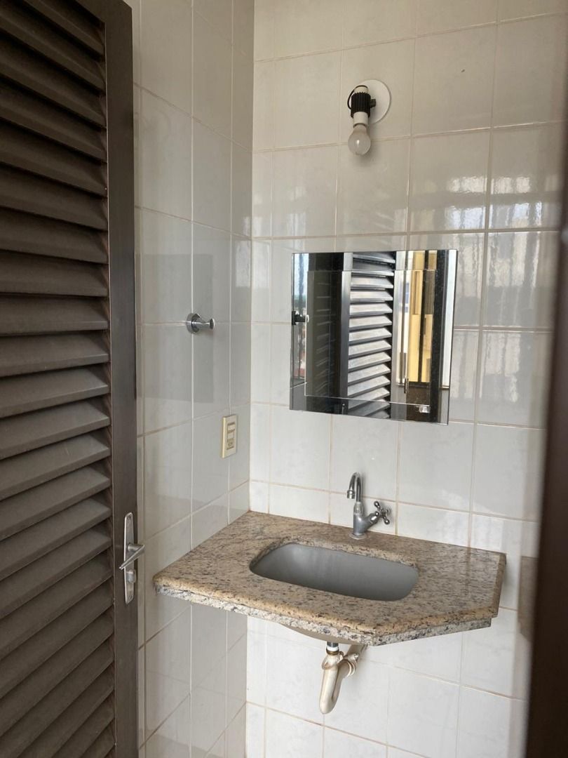 Apartamento com 4 quartos para aluguel, 290m² — foto 15 de 30