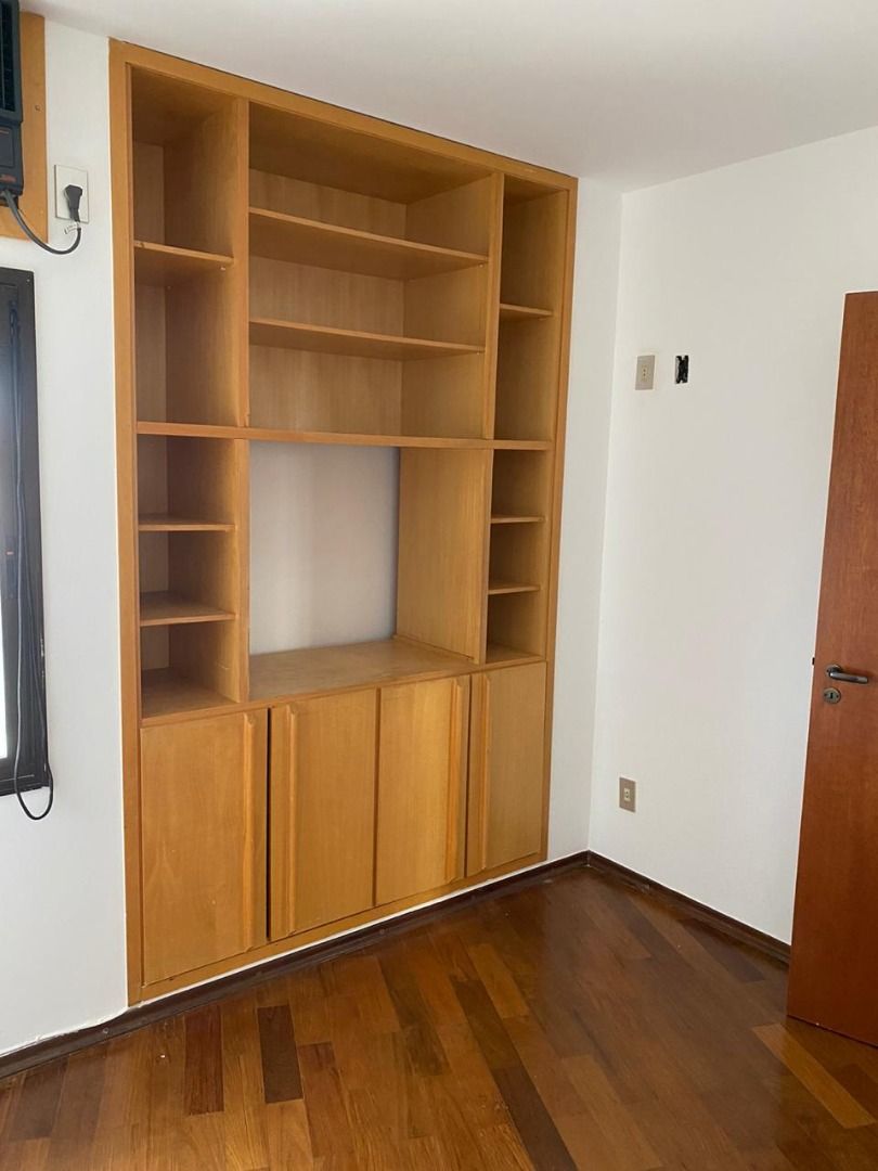 Apartamento com 4 quartos para aluguel, 290m² — foto 14 de 30