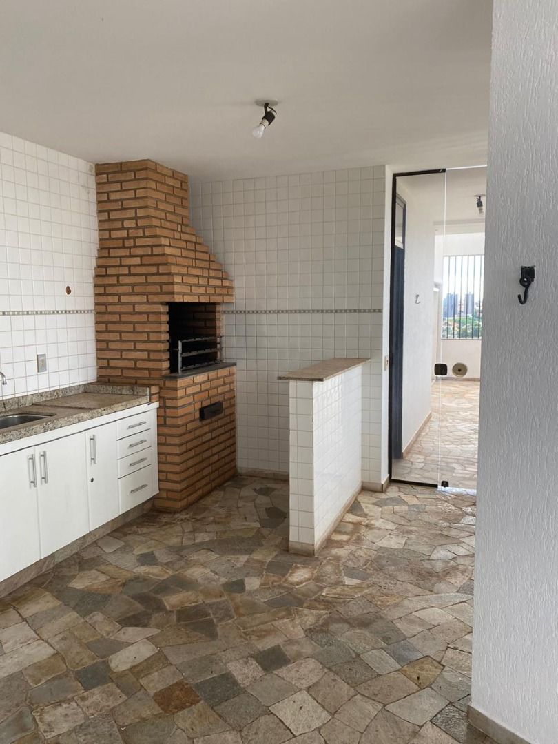 Apartamento com 4 quartos para aluguel, 290m² — foto 20 de 30