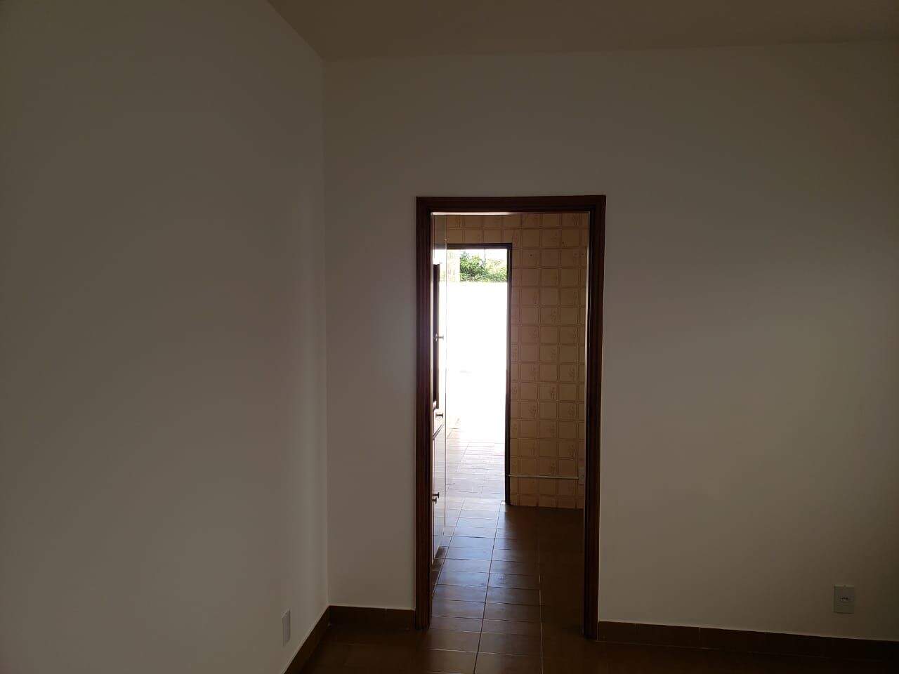 Casa com 3 quartos para aluguel, 280m² — foto 25 de 29