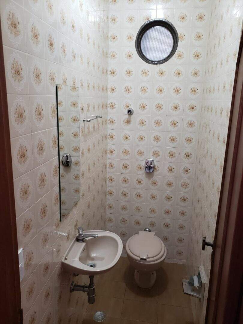 Casa com 3 quartos para aluguel, 280m² — foto 24 de 29