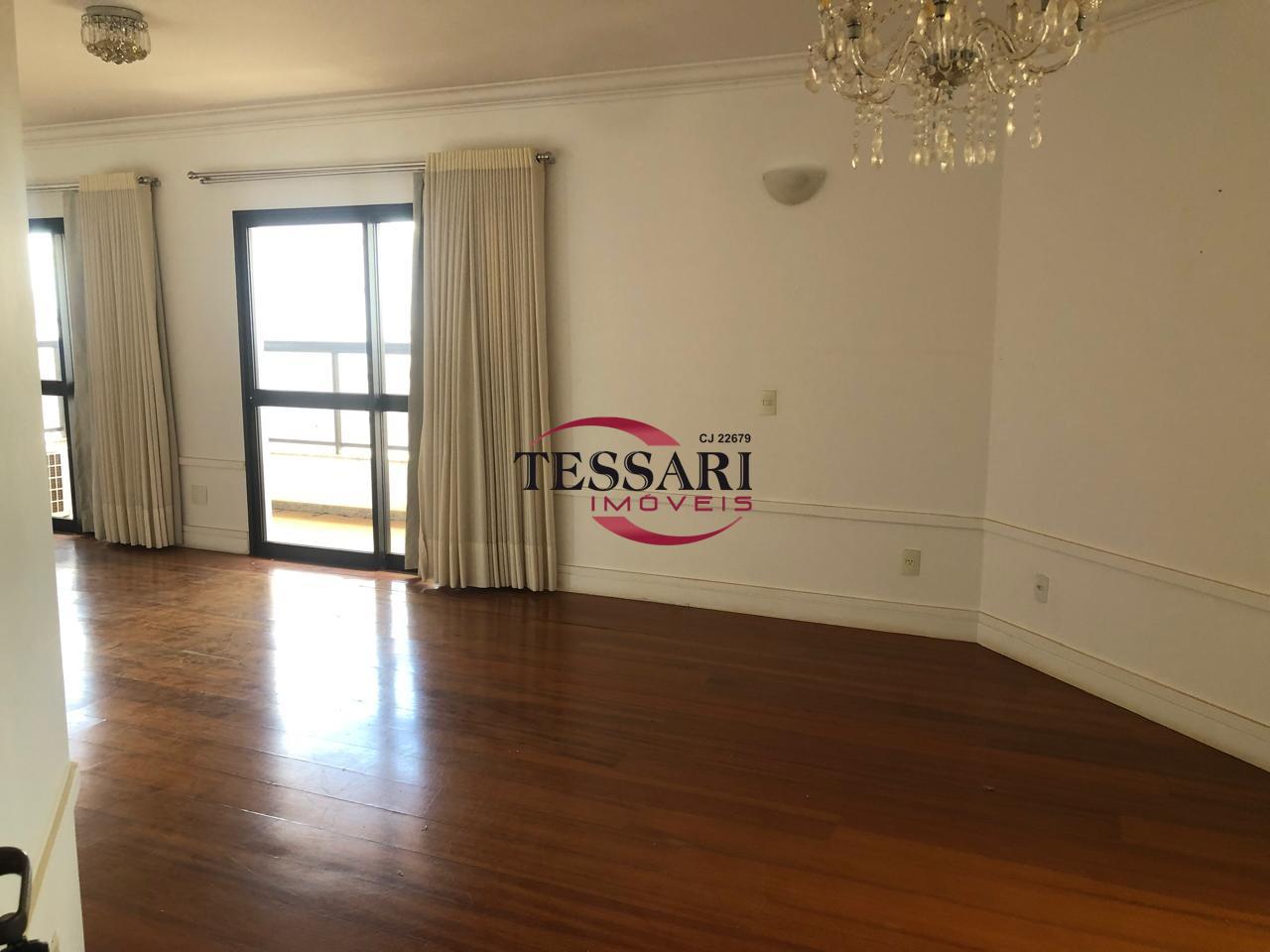 Apartamento com 3 quartos para aluguel, 160m² — foto 2 de 28