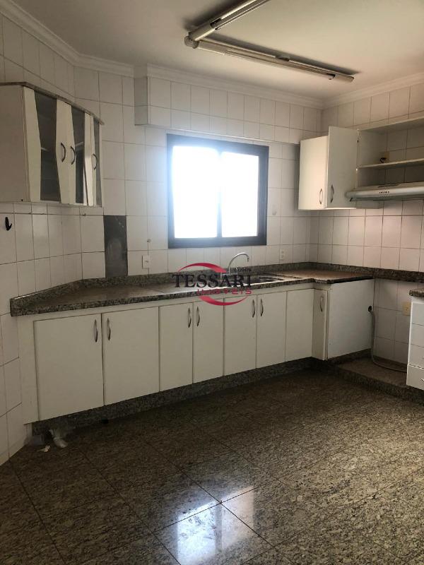 Apartamento com 3 quartos para aluguel, 160m² — foto 19 de 28