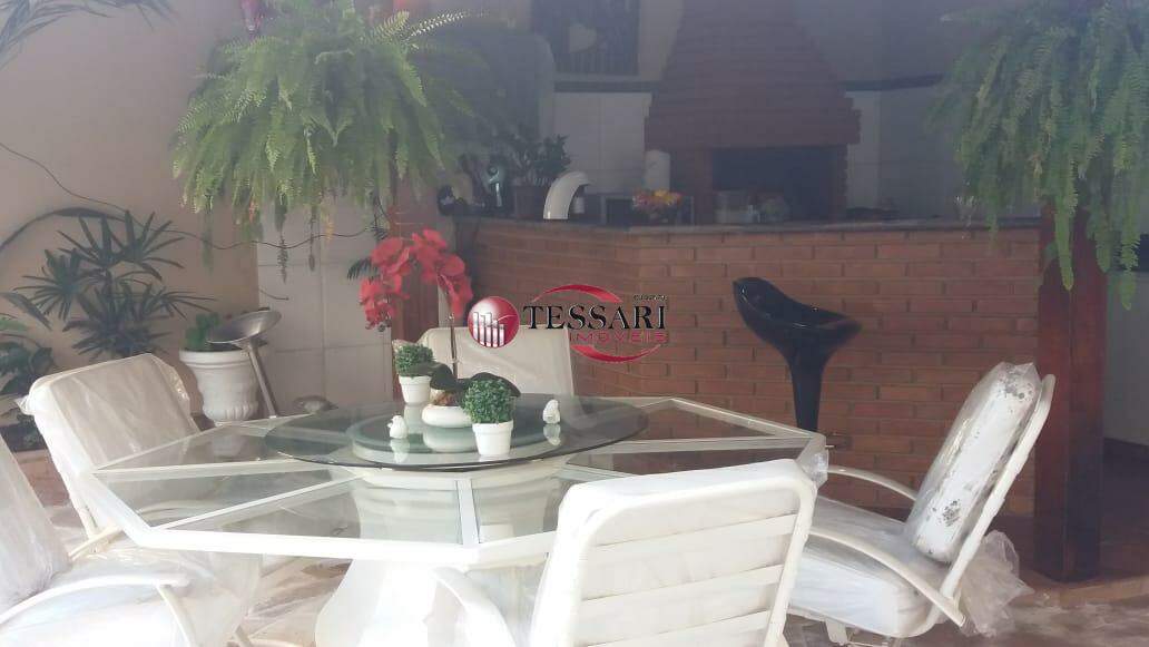 Casa de Condomínio com 4 quartos para aluguel, 460m² — foto 7 de 20