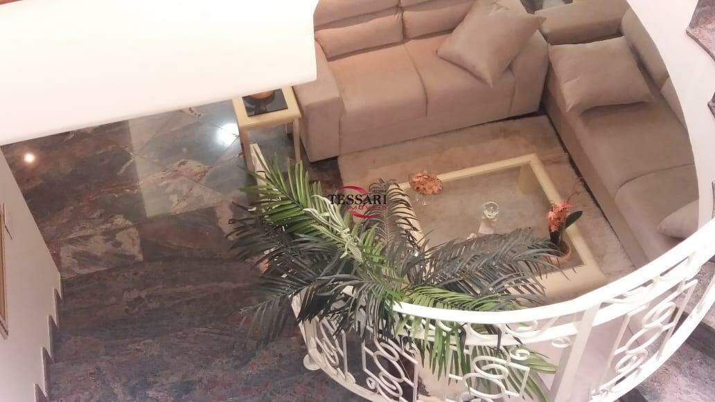 Casa de Condomínio com 4 quartos para aluguel, 460m² — foto 5 de 20