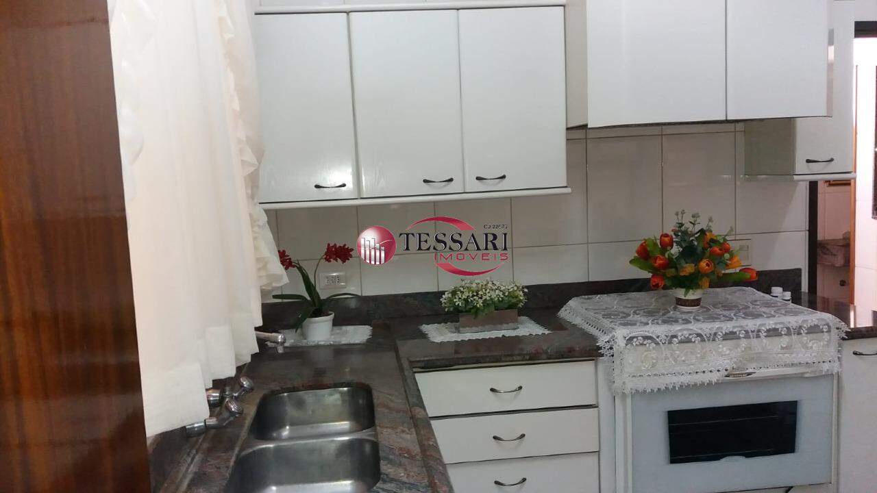 Casa de Condomínio com 4 quartos para aluguel, 460m² — foto 6 de 20