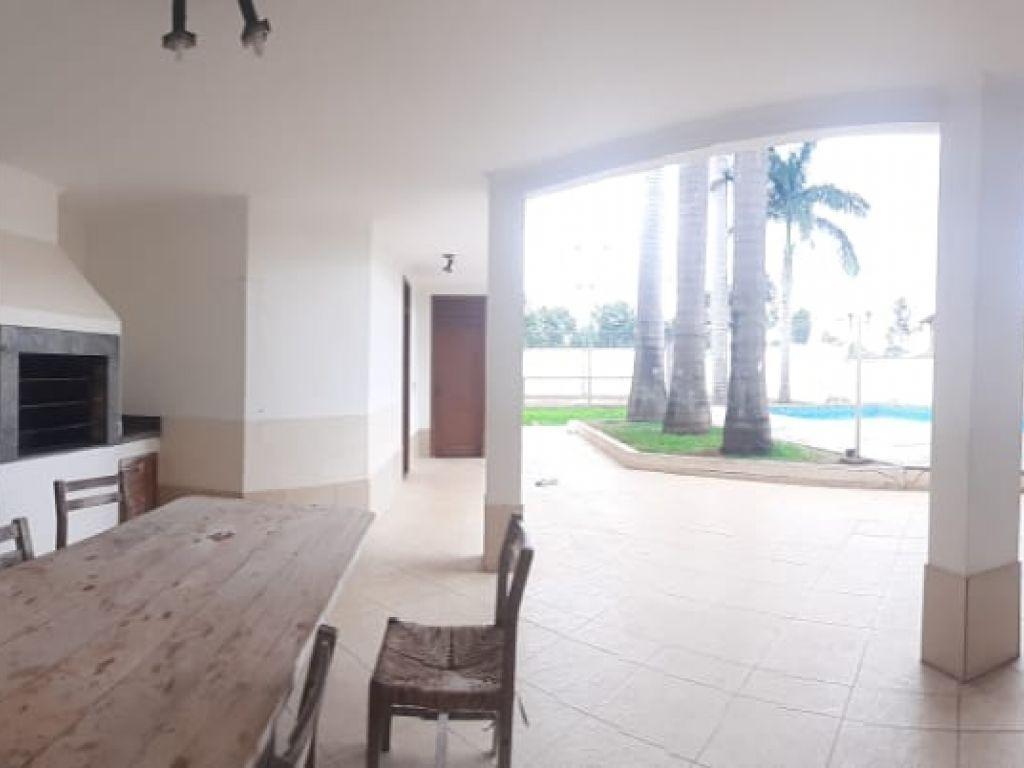 Casa com 4 quartos para aluguel, 750m² — foto 21 de 40
