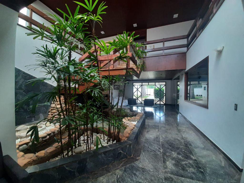 Casa com 4 quartos para aluguel, 750m² — foto 9 de 40