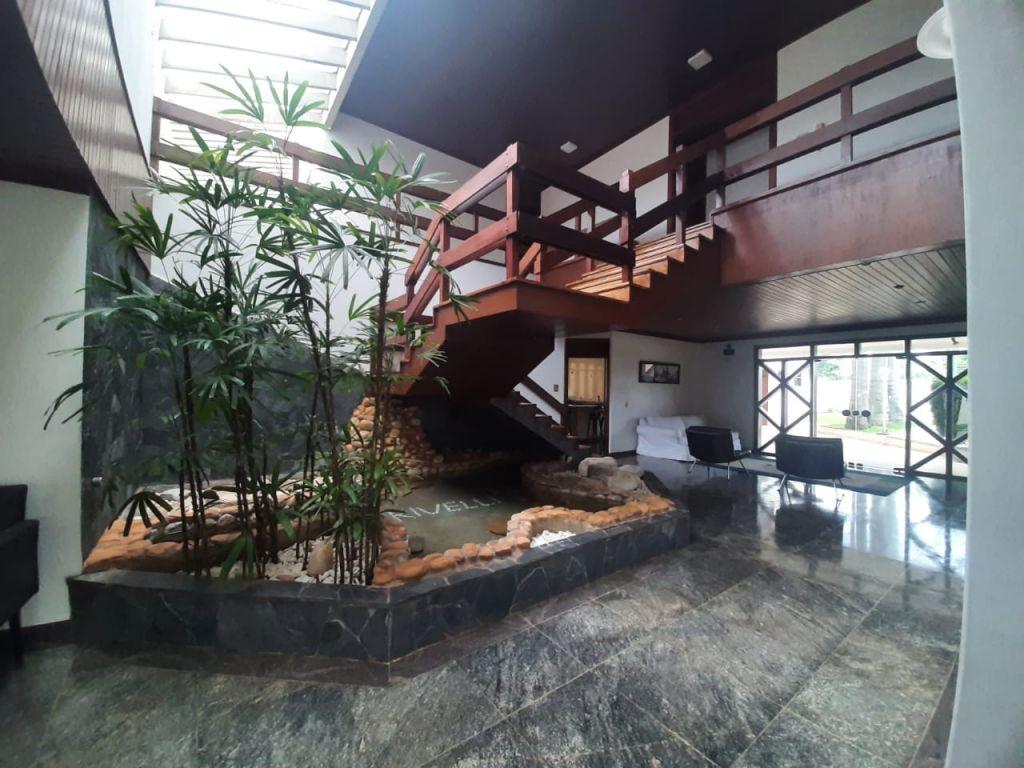 Casa com 4 quartos para aluguel, 750m² — foto 12 de 40