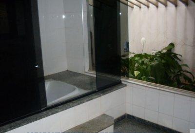 Casa com 4 quartos para aluguel, 750m² — foto 38 de 40