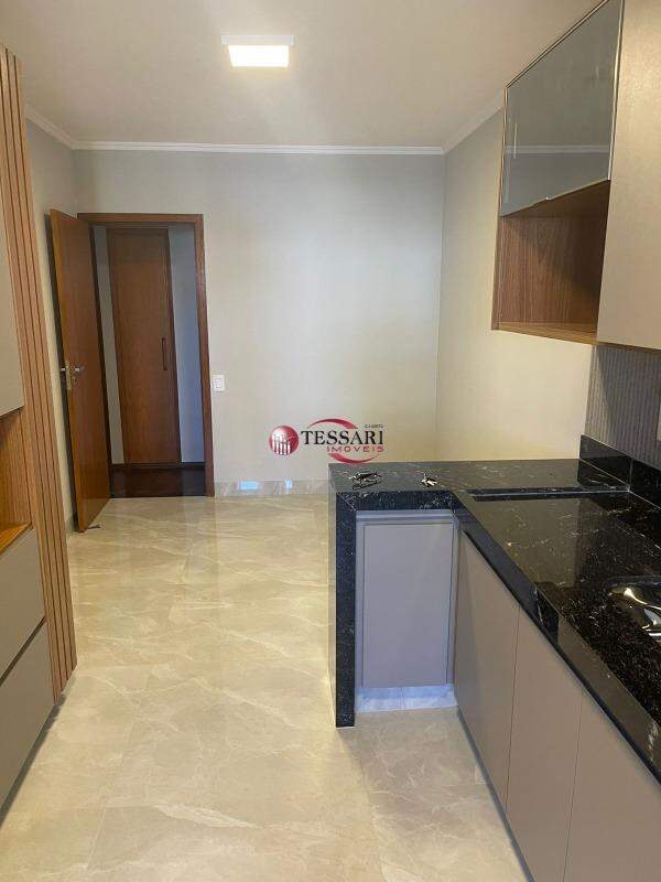 Apartamento com 2 quartos à venda, 135m² — foto 8 de 24