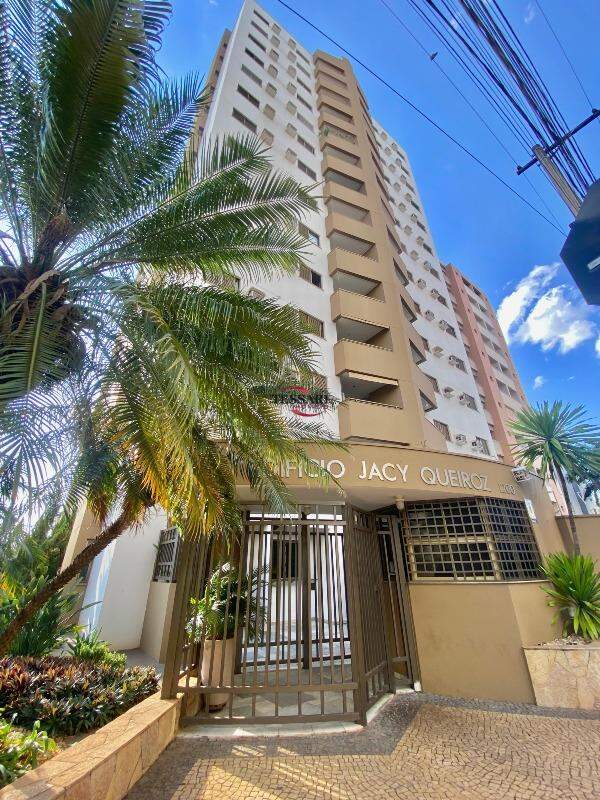 Apartamento com 3 quartos à venda, 115m² — foto 1 de 23