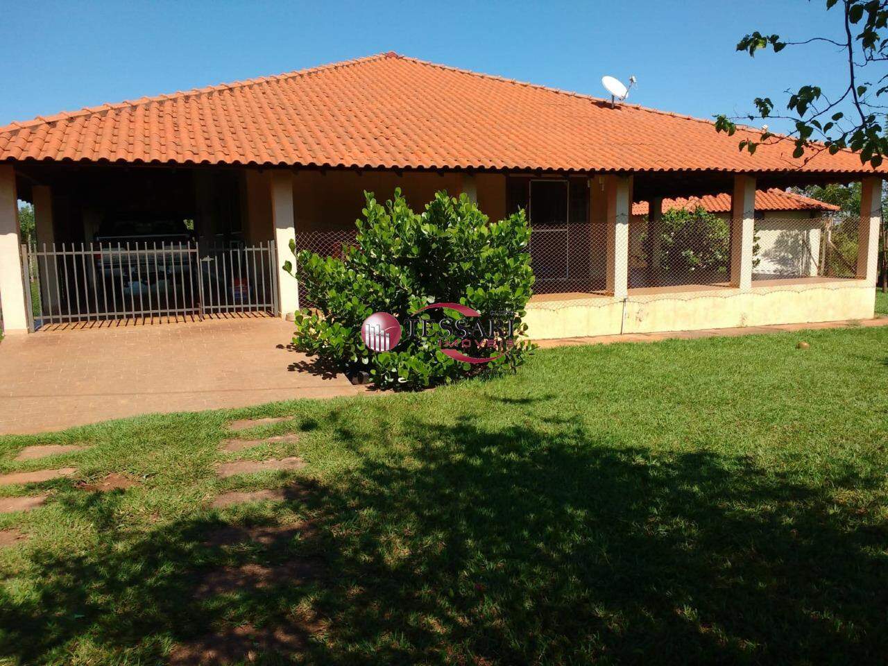 Fazenda / Sítio / Chácara com 3 quartos à venda, 400m² — foto 2 de 9