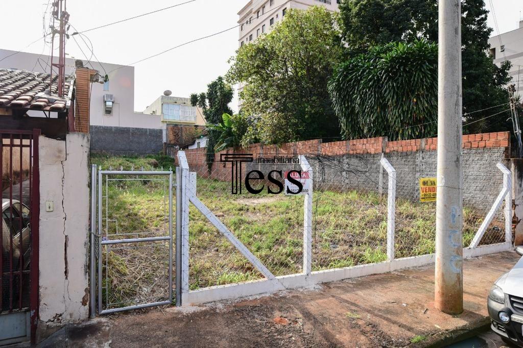Terreno / Lote / Condomínio à venda, 441m² — foto 2 de 4