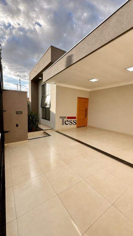 Casa com 2 quartos à venda, 65m² — foto 2 de 19