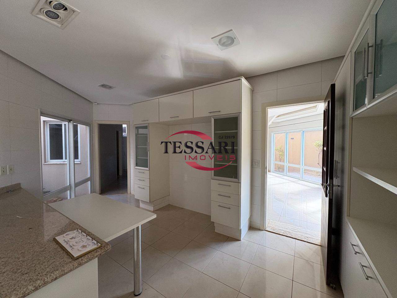 Casa de Condomínio com 4 quartos à venda, 420m² — foto 13 de 30
