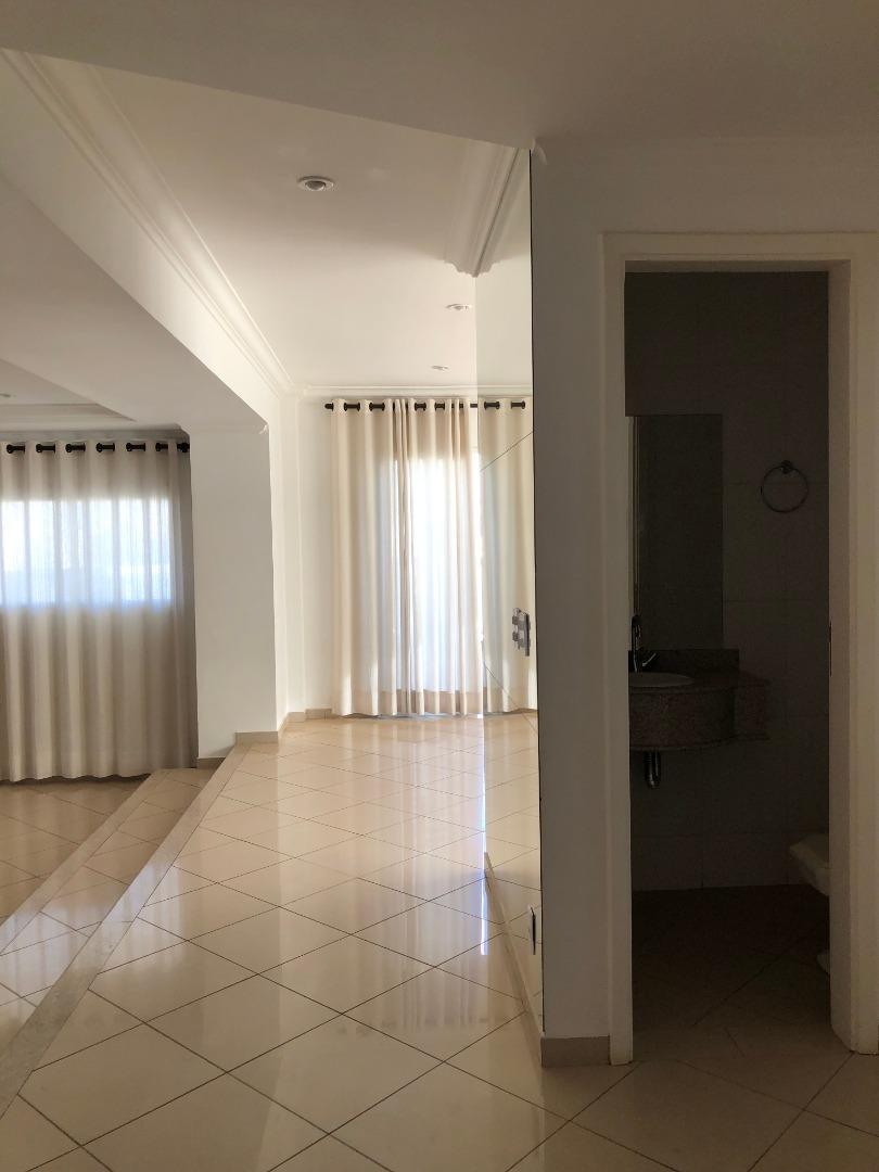 Apartamento com 4 quartos à venda, 300m² — foto 3 de 31