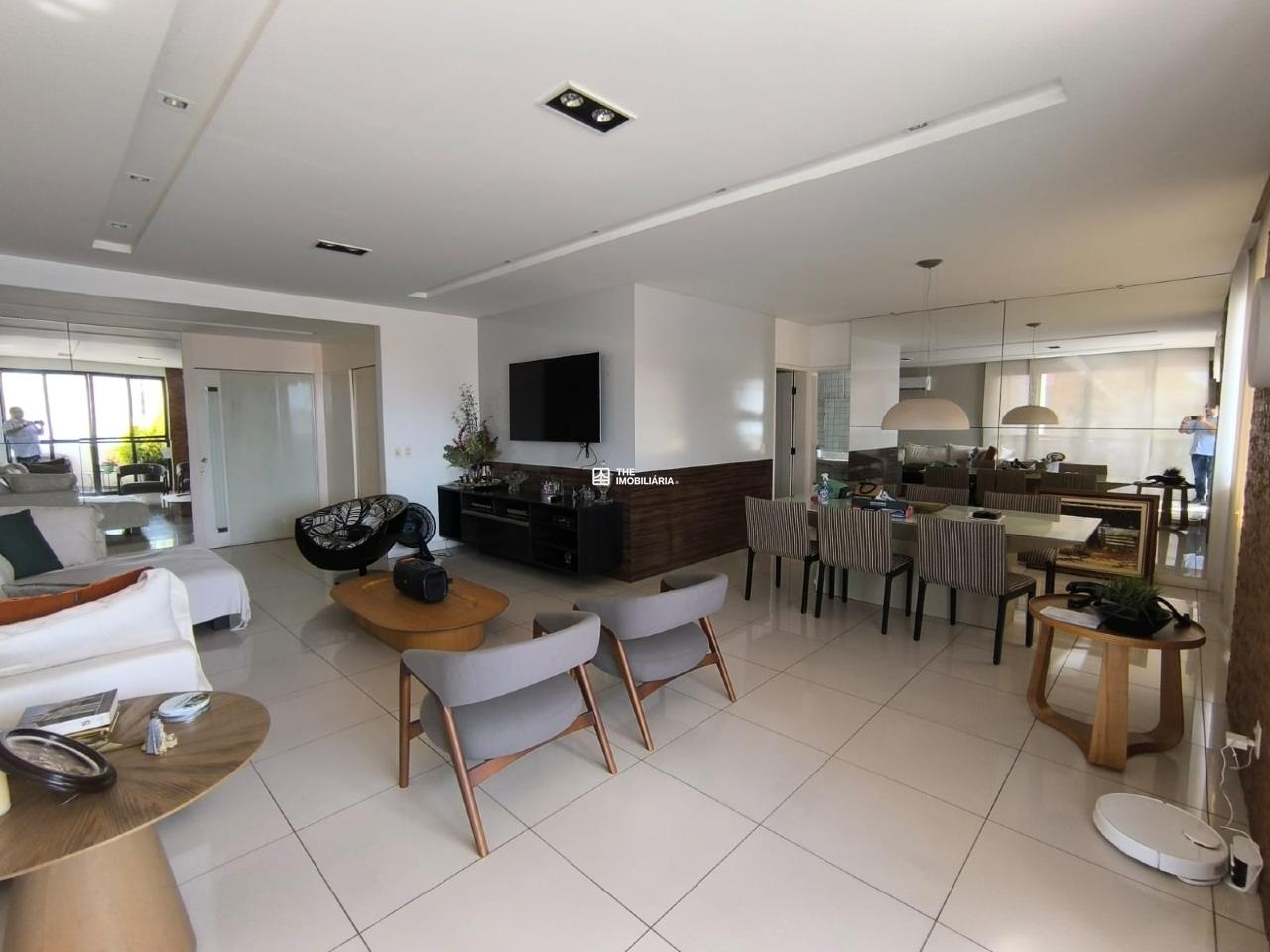 Apartamento à venda no Ilhotas: 