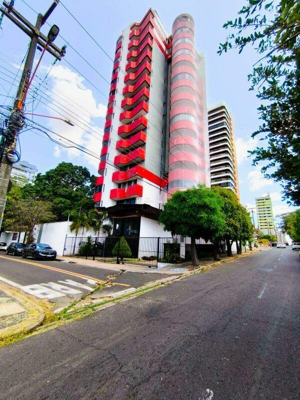 Apartamento à venda no Ilhotas: 