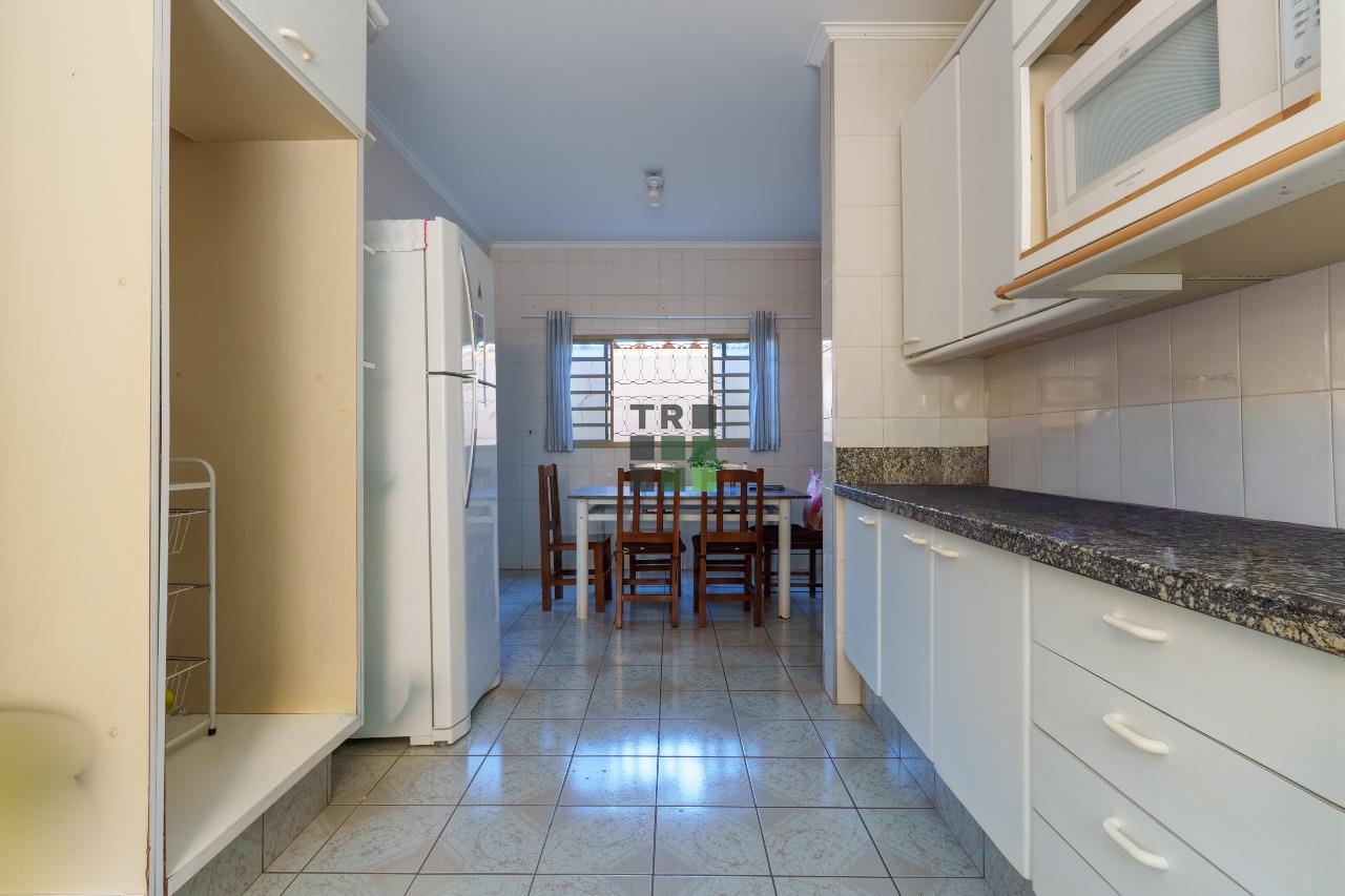 Casa 5 quartos 1 suíte à venda no Centro, em Três Lagoas: 