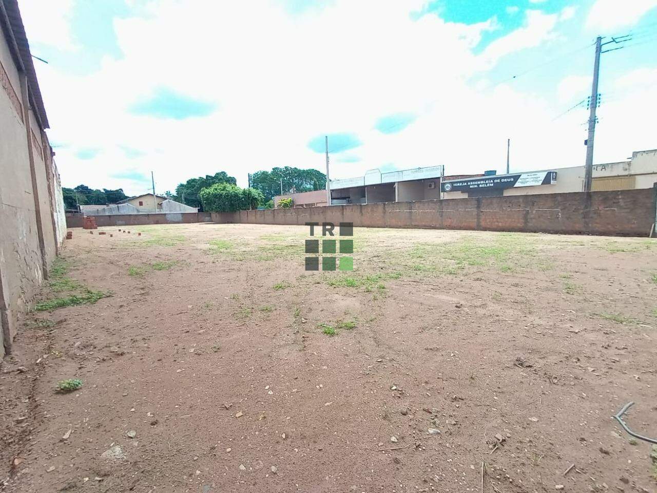 Terreno à venda no Vila Haro, em Três Lagoas: 